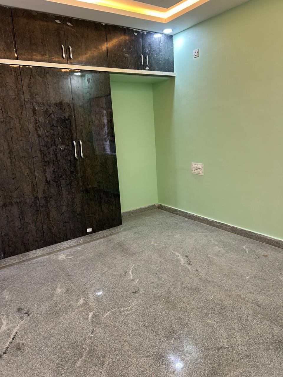 Additional Listing Image